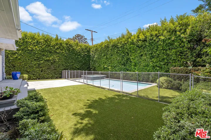 1147 Centinela Avenue, Santa Monica, California 90403