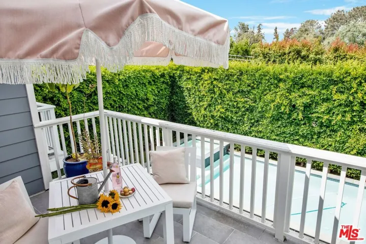 1147 Centinela Avenue, Santa Monica, California 90403