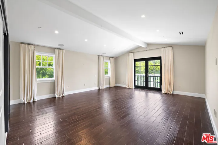 1147 Centinela Avenue, Santa Monica, California 90403