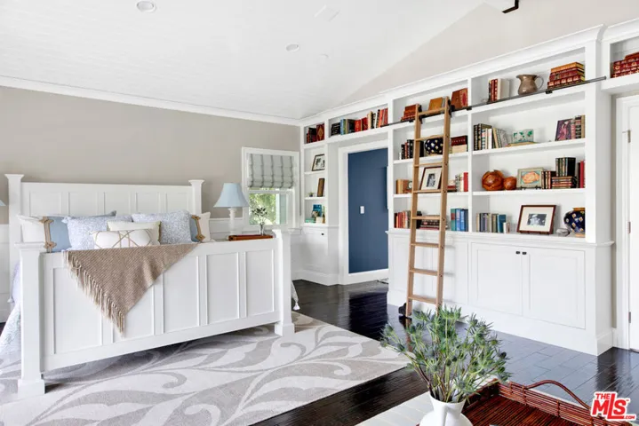 1147 Centinela Avenue, Santa Monica, California 90403
