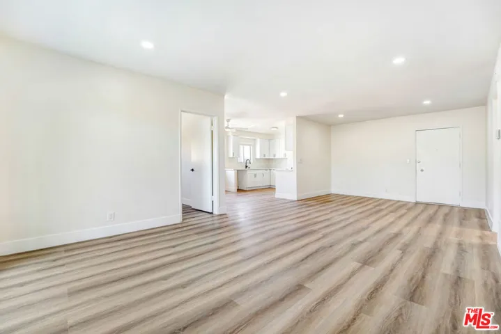 8208 Romaine Street 4, West Hollywood, California 90046