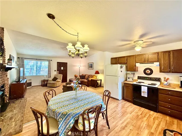 11783 Western Pine Road, Loch Lomond, California 95461