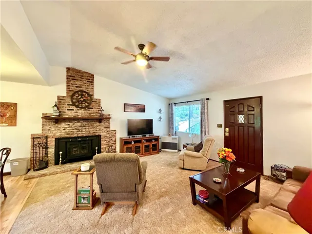 11783 Western Pine Road, Loch Lomond, California 95461