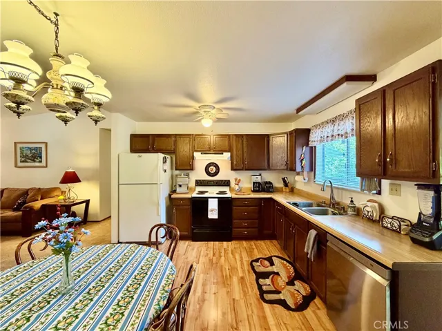 11783 Western Pine Road, Loch Lomond, California 95461