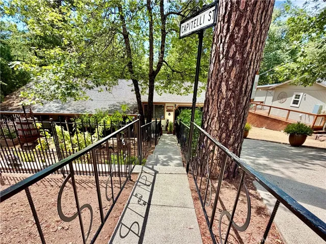 11783 Western Pine Road, Loch Lomond, California 95461