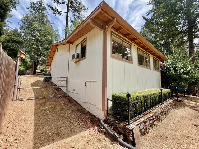 11783 Western Pine Road, Loch Lomond, California 95461