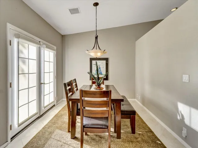 08-8567 Clubhouse Blvd-8