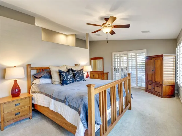 41-8567 Clubhouse Blvd-41