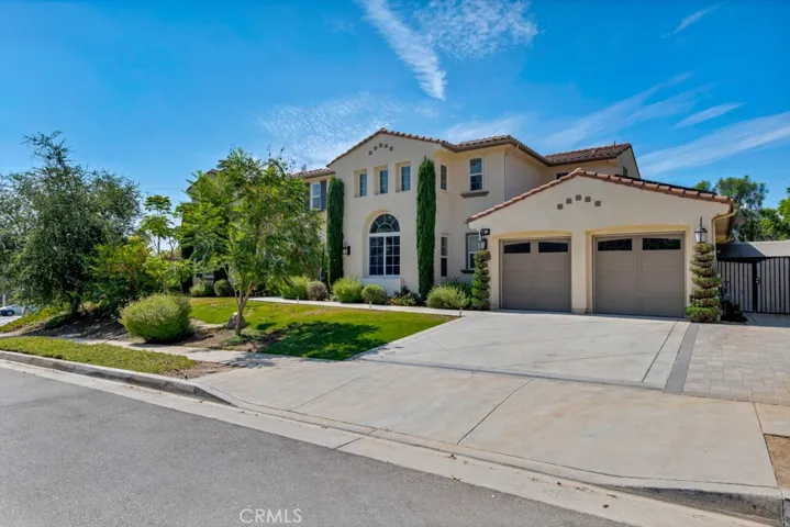 9611 Baden, Chatsworth, California 91311