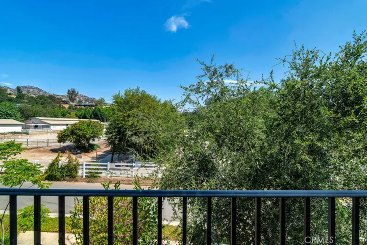9611 Baden, Chatsworth, California 91311
