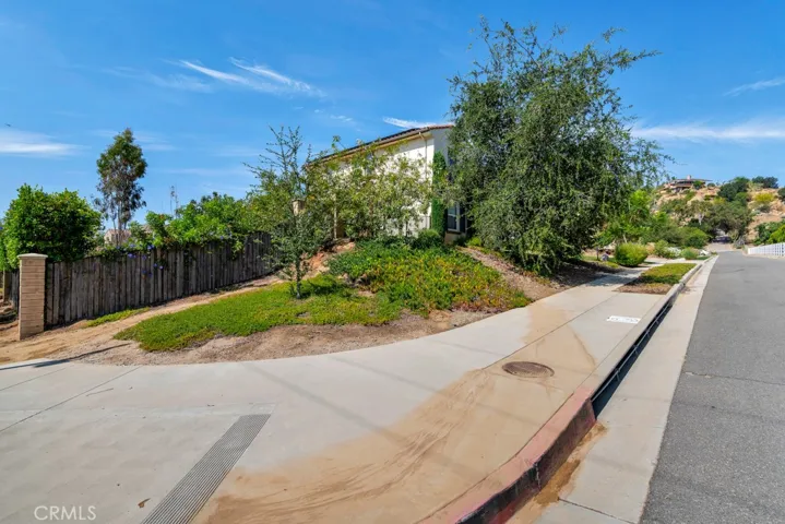 9611 Baden, Chatsworth, California 91311