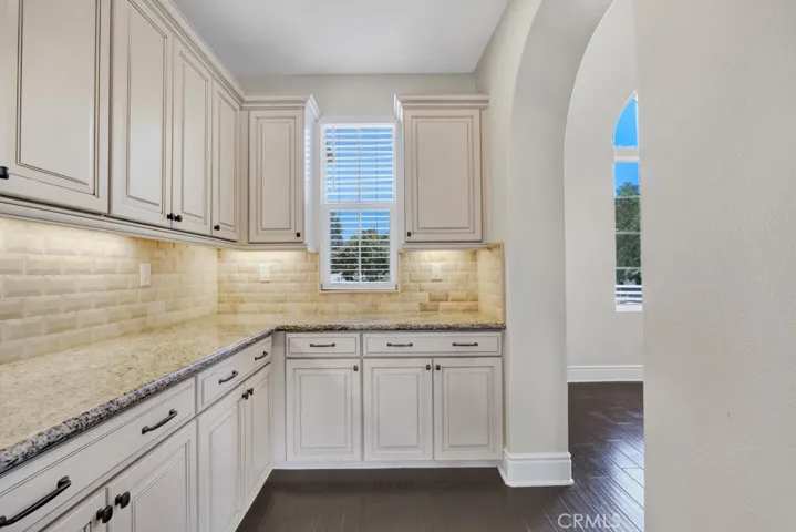 9611 Baden, Chatsworth, California 91311