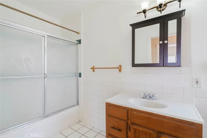 1010 N Alexandria Avenue, Los Angeles, California 90029