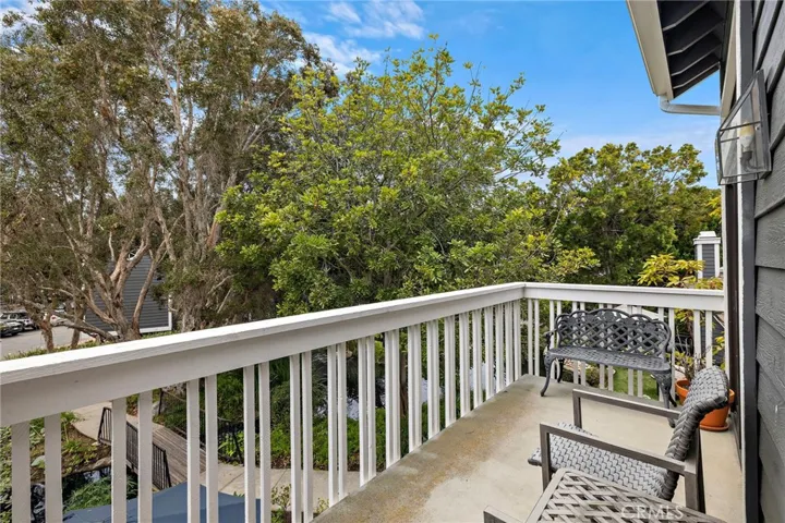 8206 Bridgepoint 206, Huntington Beach, California 92646