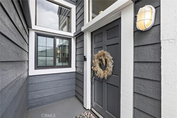 8206 Bridgepoint 206, Huntington Beach, California 92646