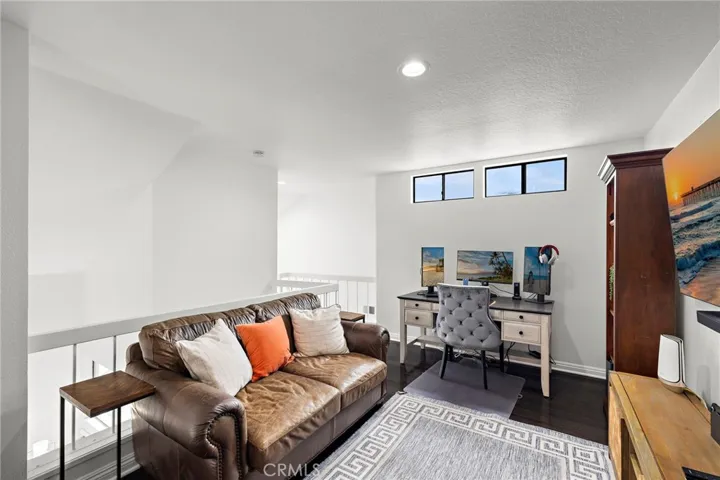 8206 Bridgepoint 206, Huntington Beach, California 92646