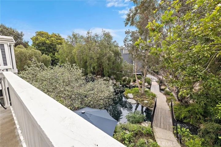 8206 Bridgepoint 206, Huntington Beach, California 92646