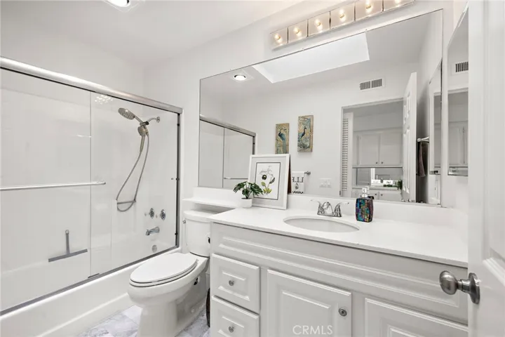 8206 Bridgepoint 206, Huntington Beach, California 92646
