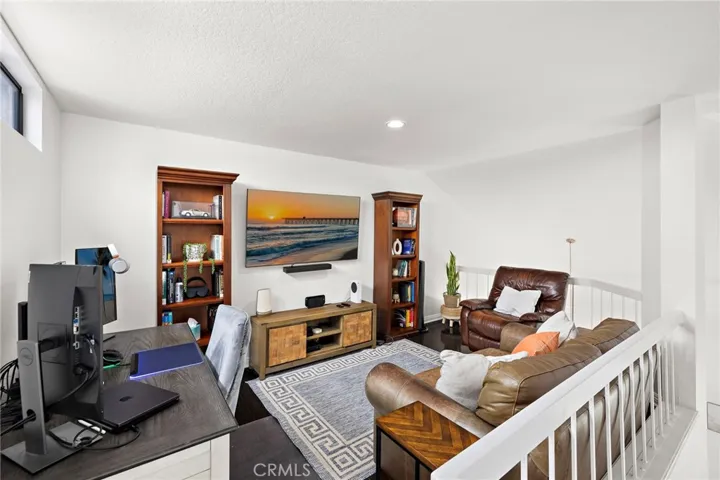 8206 Bridgepoint 206, Huntington Beach, California 92646
