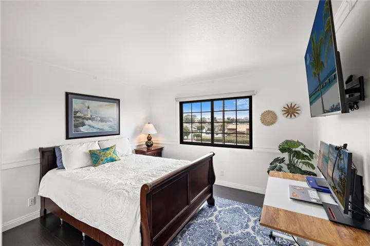 8206 Bridgepoint 206, Huntington Beach, California 92646