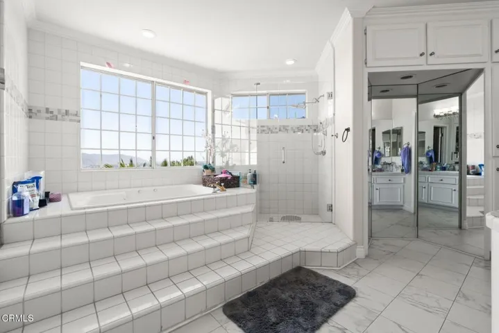 Primary Bathtub