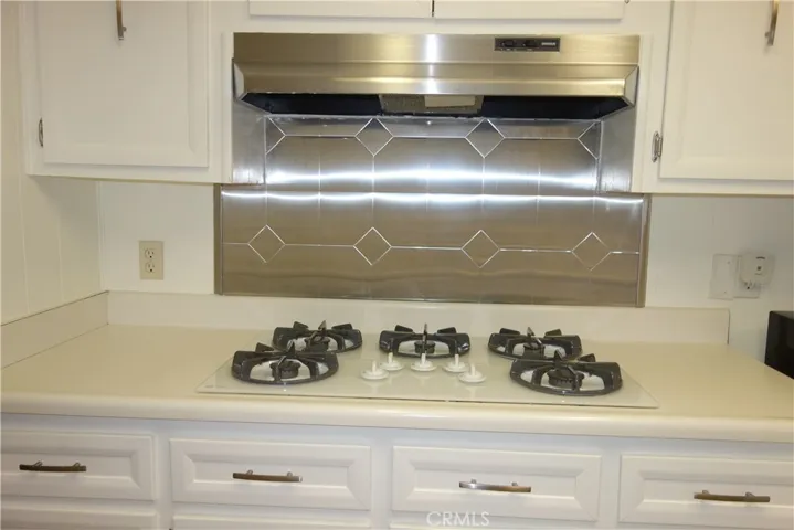 808 S Lyon, Hemet, California 92543