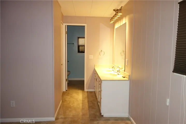 808 S Lyon, Hemet, California 92543