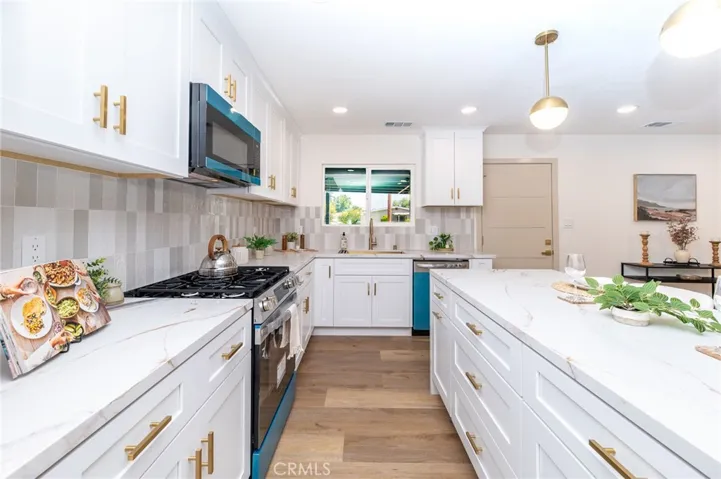 16528 E Brookport, Covina, California 91722