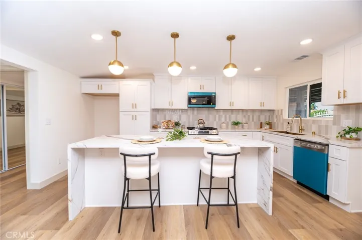16528 E Brookport, Covina, California 91722