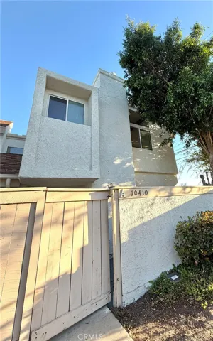 10410 Zelzah A, Porter Ranch, California 91326