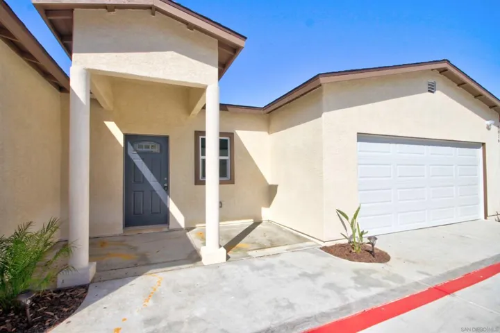 2816 18 D Ave, National City, California 91950
