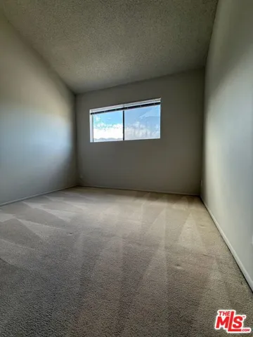 2809 Montrose Avenue 10, La Crescenta, California 91214