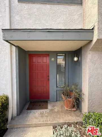 2809 Montrose Avenue 10, La Crescenta, California 91214