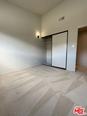 2809 Montrose Avenue 10, La Crescenta, California 91214