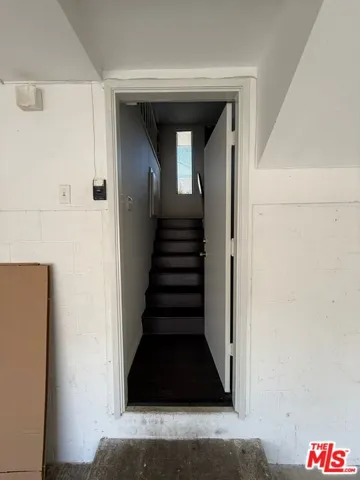 2809 Montrose Avenue 10, La Crescenta, California 91214
