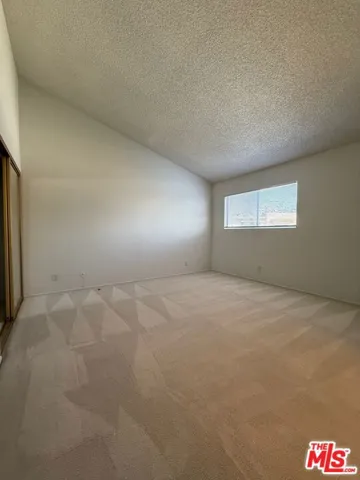 2809 Montrose Avenue 10, La Crescenta, California 91214
