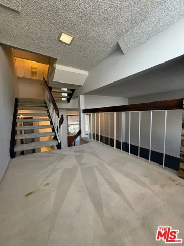 2809 Montrose Avenue 10, La Crescenta, California 91214