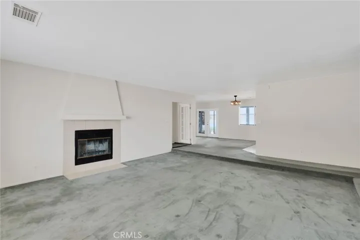 23333 Taos, Apple Valley, California 92307