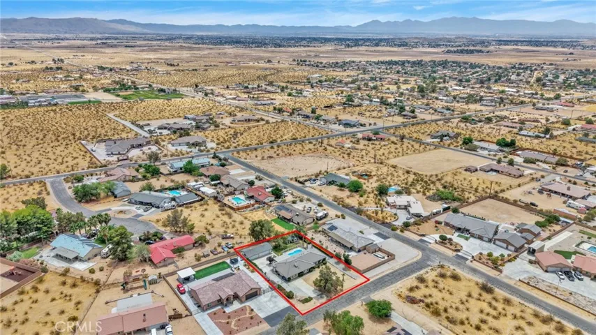 23333 Taos, Apple Valley, California 92307