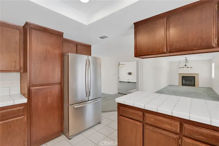 23333 Taos, Apple Valley, California 92307