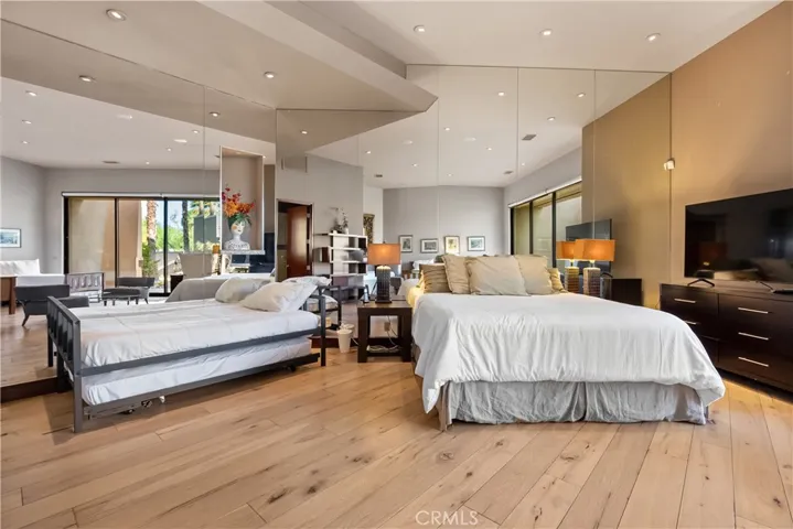 68 Royal Saint Georges Way, Rancho Mirage, California 92270