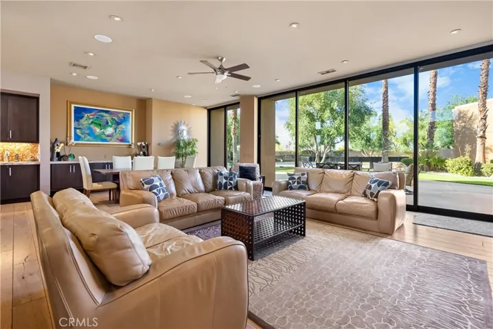 68 Royal Saint Georges Way, Rancho Mirage, California 92270