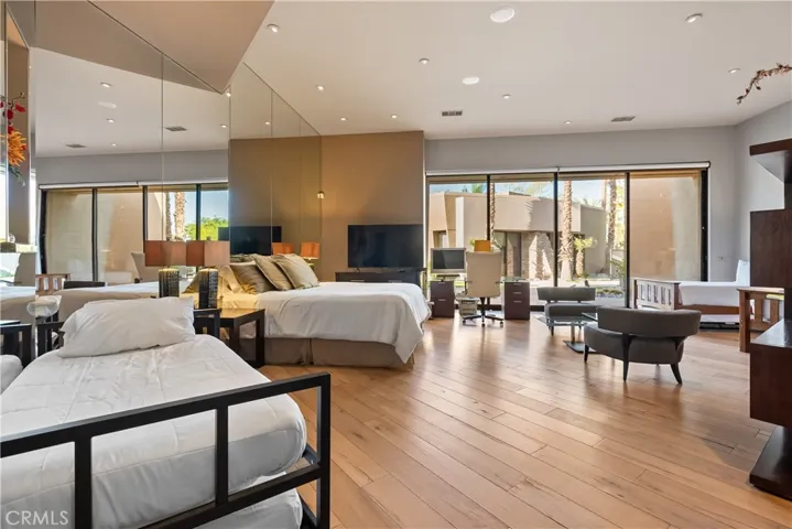 68 Royal Saint Georges Way, Rancho Mirage, California 92270