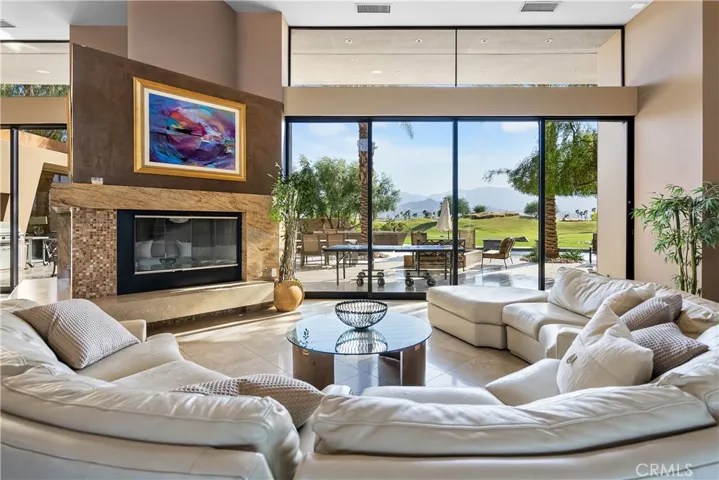 68 Royal Saint Georges Way, Rancho Mirage, California 92270