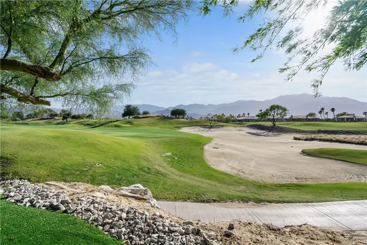 68 Royal Saint Georges Way, Rancho Mirage, California 92270