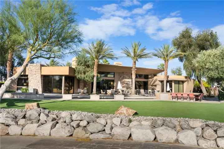 68 Royal Saint Georges Way, Rancho Mirage, California 92270
