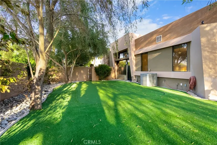 68 Royal Saint Georges Way, Rancho Mirage, California 92270