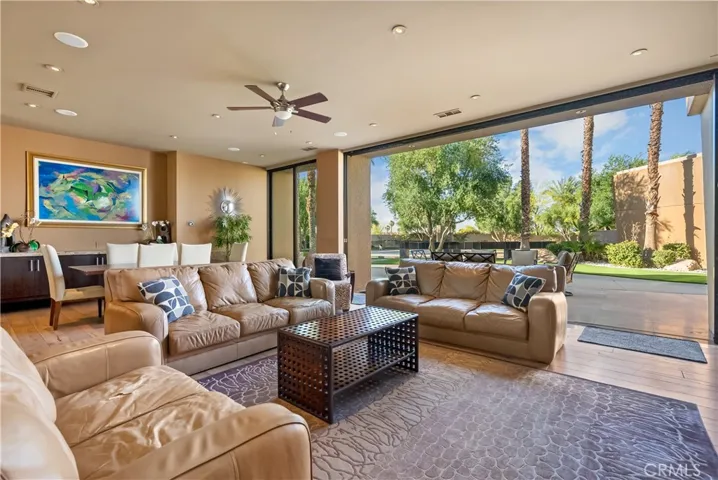 68 Royal Saint Georges Way, Rancho Mirage, California 92270