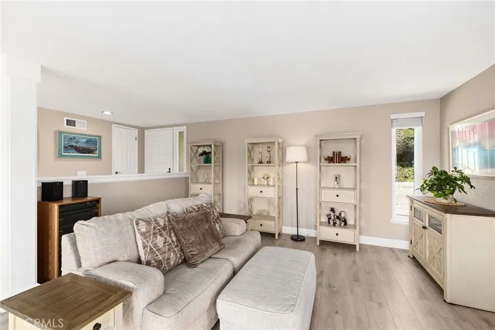 22342 Valdemosa, Mission Viejo, California 92692
