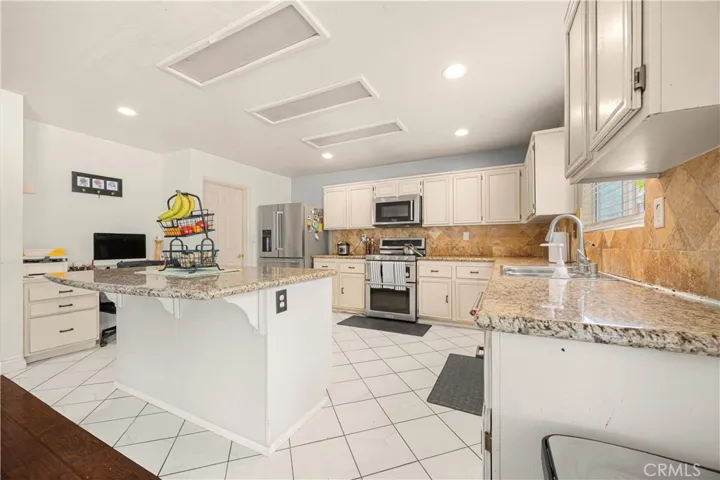 3580 Brentridge Drive, Corona, California 92881
